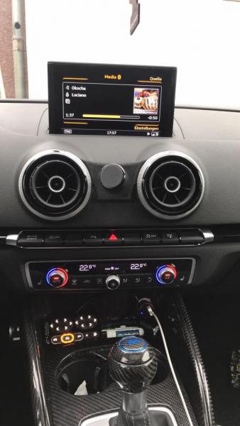 Handyhalter passend für Audi A3-S3-RS3 (8V) bj 2012 - Made in Germany