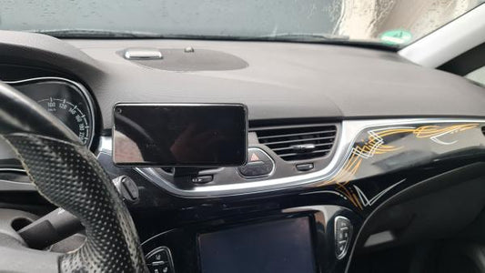 Mobile phone holder suitable for Opel Corsa E Made in Germany