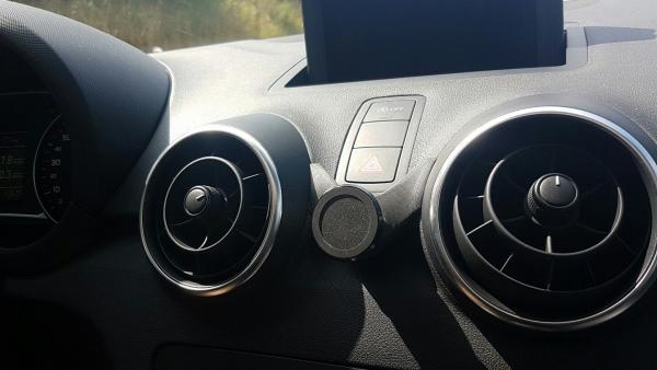 Handyhalter passend für Audi A1/S1 ab Bj. 2010-2018 - Made in Germany